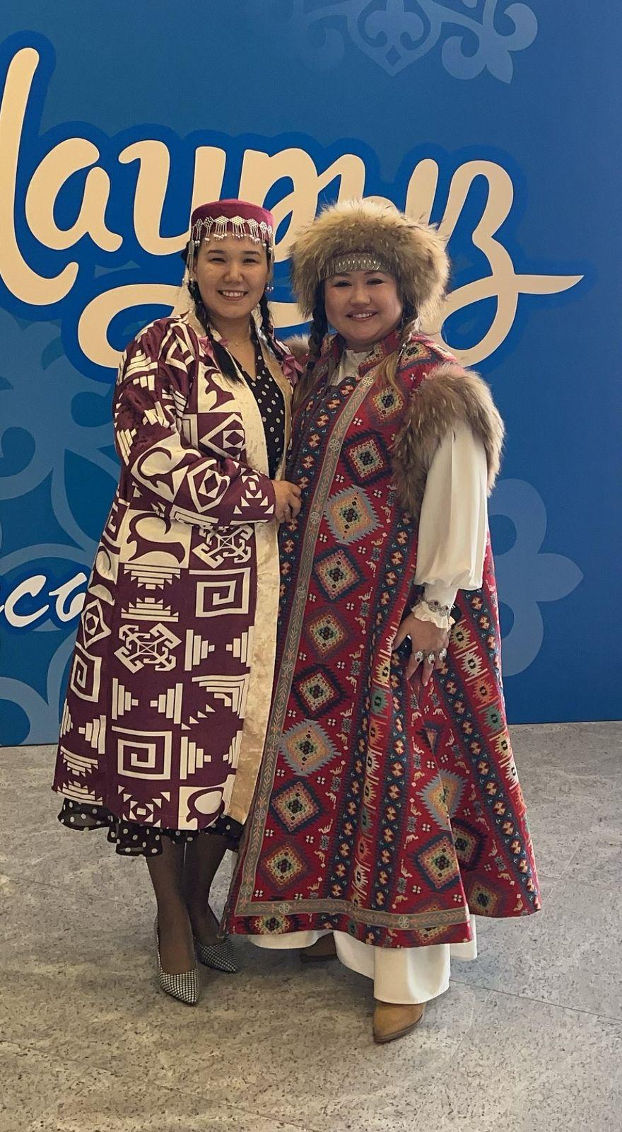 Өкше киген қыздардың қатысуымен орысша порно